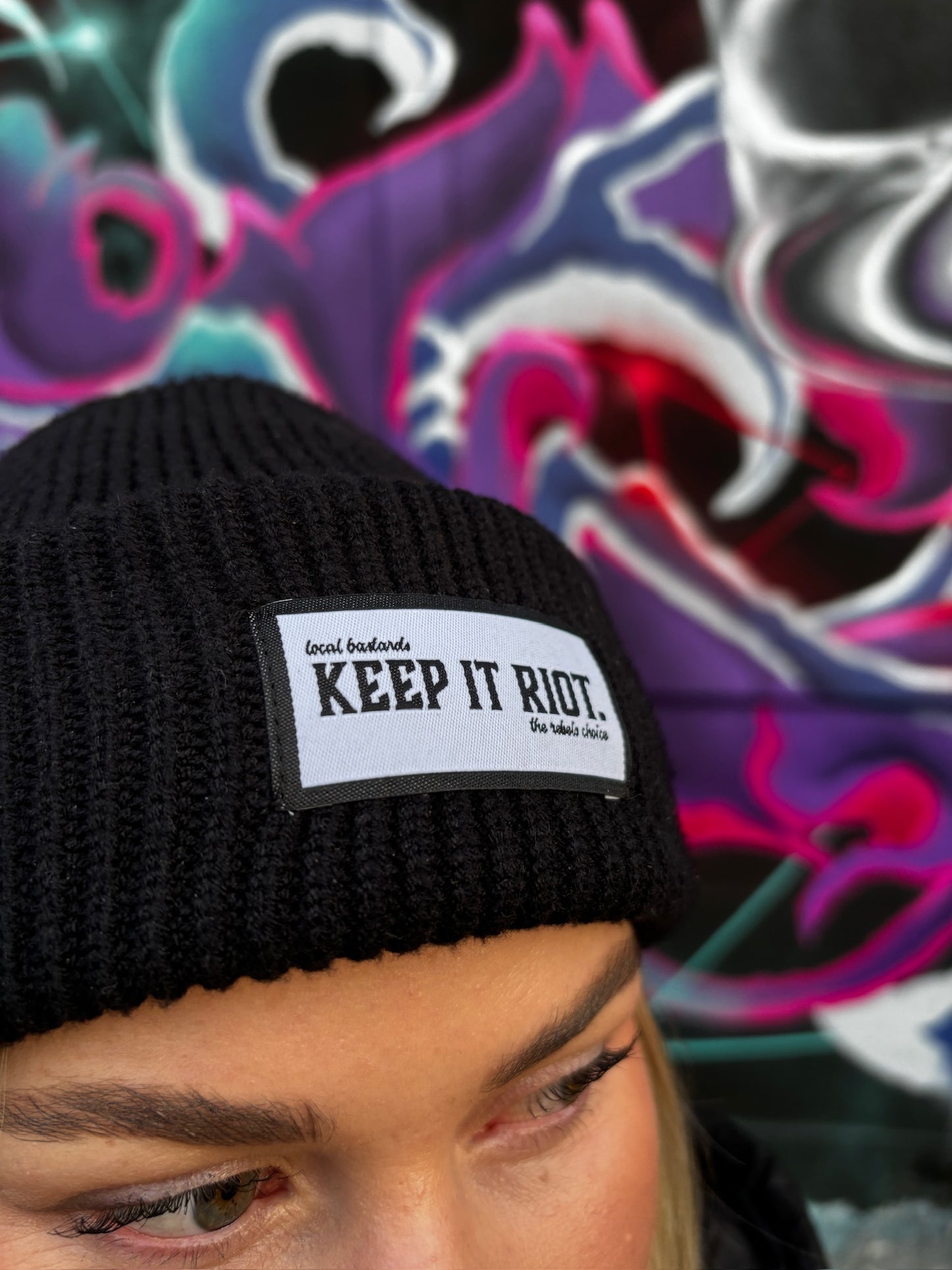 Beanie - "the hide and seek" - schwarz